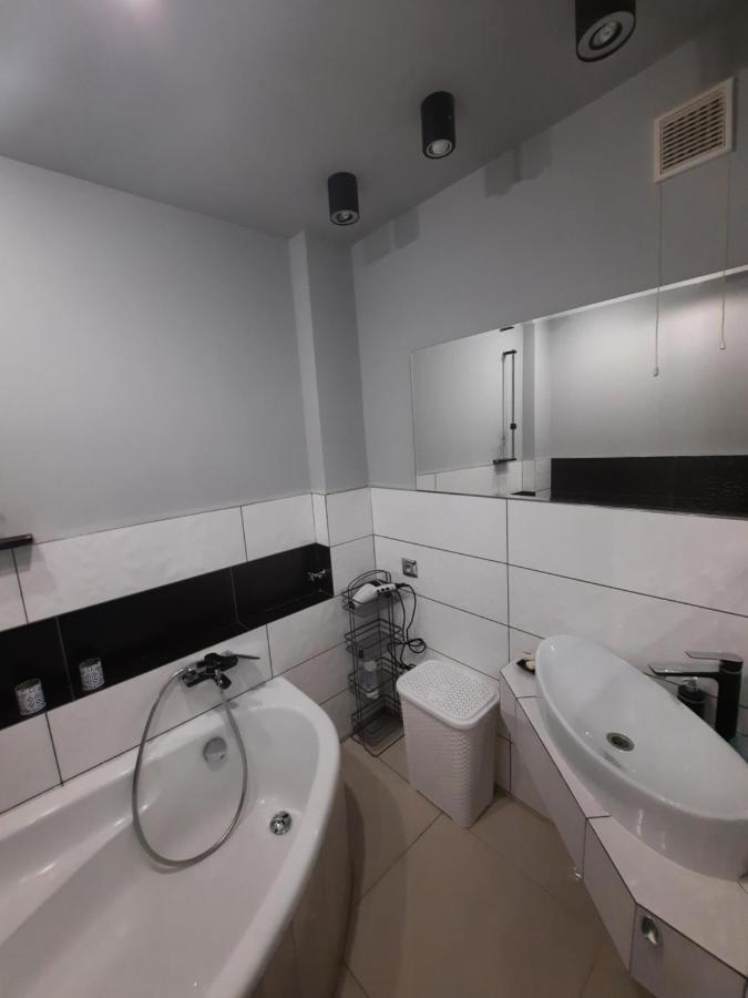 바르샤바 Apartament Zorzy Przy Instytucie Kardiologii Anin 아파트 외부 사진