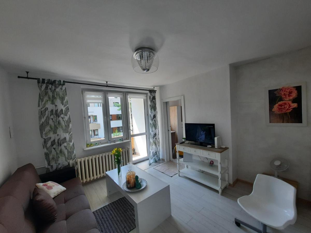 바르샤바 Apartament Zorzy Przy Instytucie Kardiologii Anin 아파트 외부 사진