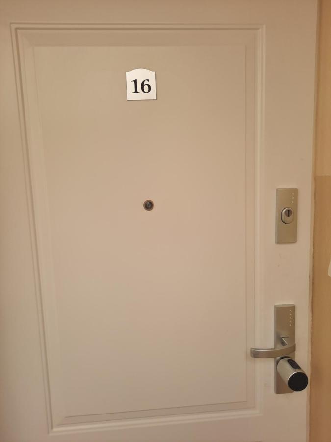 바르샤바 Apartament Zorzy Przy Instytucie Kardiologii Anin 아파트 외부 사진